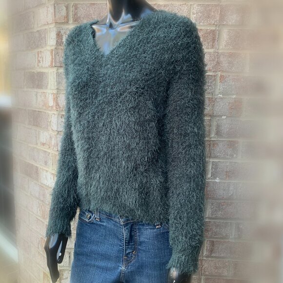 Pink Rose Fuzzy Eyelash Long Sleeve V-Neck Sweater Sz XS - Picture 2 of 14